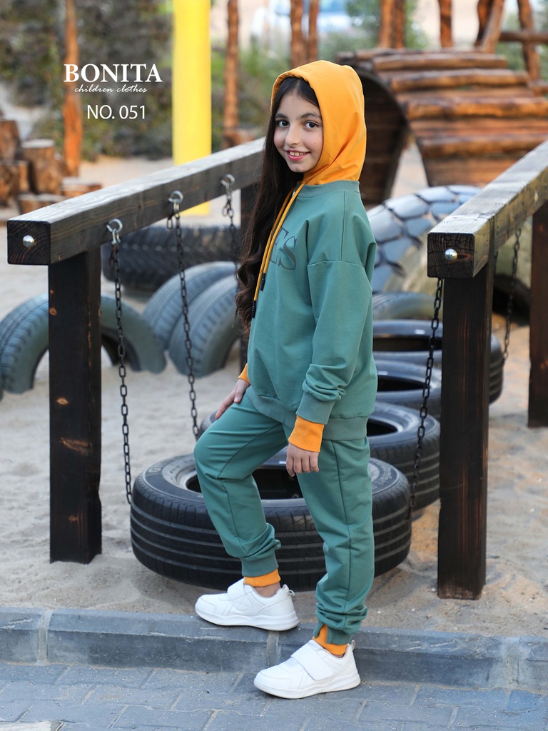  Tracksuit (051)